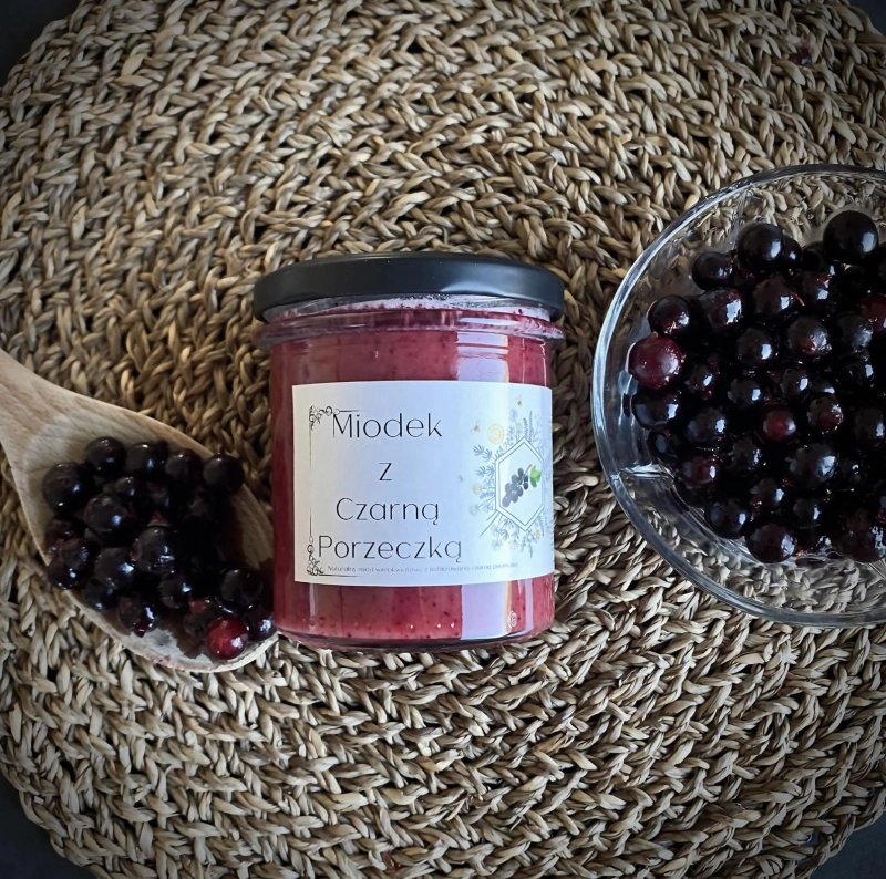 W spółce z naturą miód z czarnej porzeczki - miód w słoiku