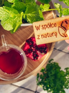W spółce z naturą sok NFC z granatów 100% - sok w szklance